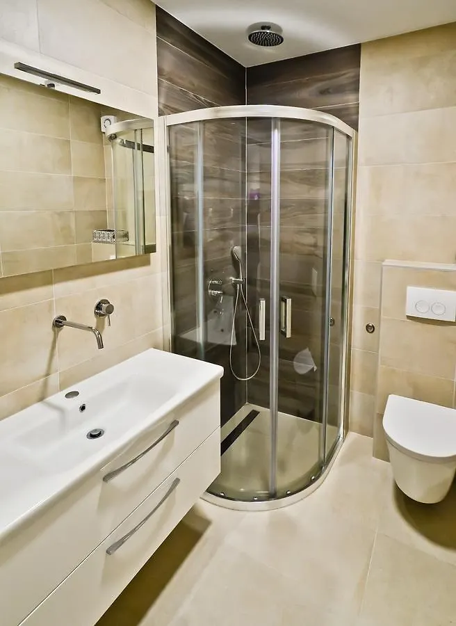 Apartman Andrea L Pomer