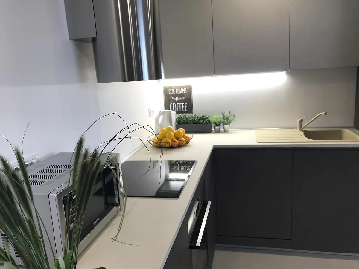 Apartment Apartman Andrea L Pomer